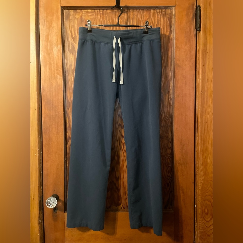 FIGS Livingston Scrub Pants in Dark Harbor Size Small Petite